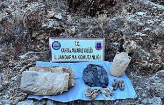 PKK’lı teröristlere ait yaşam malzemesi ele geçirildi