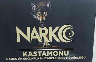 Polis ekipleri arama yaptığı iş yerinde 2 adet...