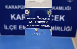 Polisi gördü kaçmaya başladı: Yola attığı...