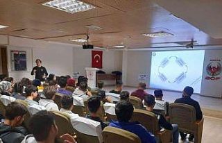 Polisten öğrencilere terör uyarısı