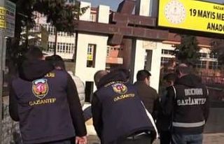 Polisten okul çevrelerinde denetim