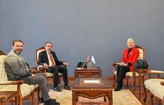 Rektör Beydemir ve Başkan V. Şubaşı bir araya...