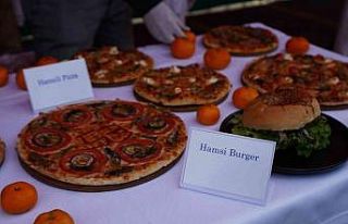 Rize’de hamsi festivalinde 2,5 ton hamsi tüketildi