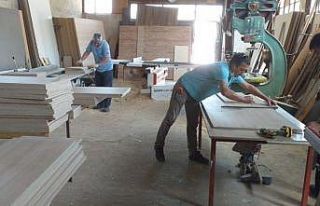 Safranbolu Belediyesi mobilyalarını kendi üretiyor