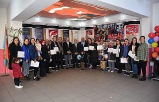 Salihli’de veliler sertifikalı oldu