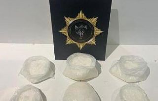 Samsun’da 4 kilo 200 gram metamfetamin ile yakalanan...