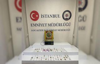 Sancaktepe’de kıraathanede kumar oynayan 4 kişiye...