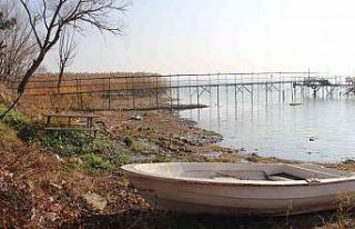 Sapanca Gölü alarm veriyor, su 40 metre çekildi