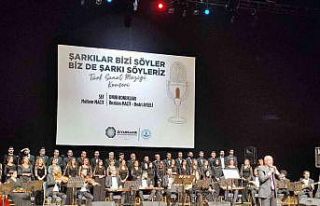 "Şarkılar Bizi Söyler Biz De Şarkı Söyleriz"...