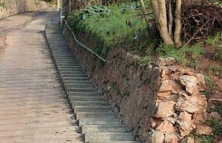 Serdar Mahallesi’ne iki yeni merdiven