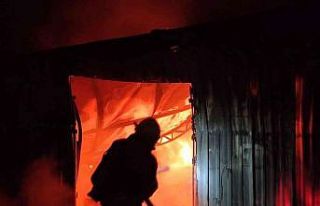 Seydikemer’de mobilya atölyesi alevlere teslim...