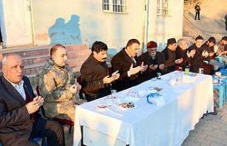 Siirt Valisi Hacıbektaşoğlu, vefat eden köy muhtarının...