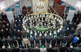 Simav’da sabah namazı sonrası kar ve yağmur duası