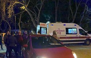 Sinop’ta otomobille çarpışan motokurye yaralandı