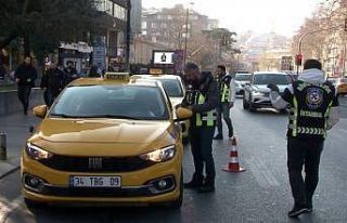 Şişli’de taksi denetimi: Emniyet kemeri takmayan...