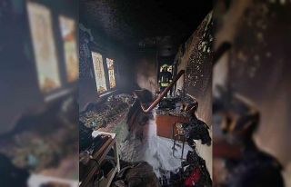 Sobadan çıkan yangında ev kullanılamaz hale geldi