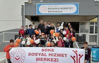 Söke Ticaret Borsası karne gününde çocukları...