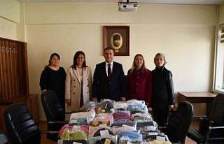 Sökeli kadınlar çocuklara şefkat elini uzattı