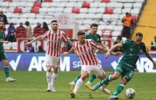 Spor Toto Süper Lig: FTA Antalyaspor: 1 - Giresunspor:...
