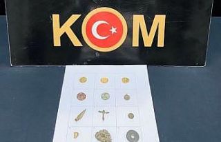 Suçüstü yakalanan 2 tarihi eser kaçakçısı tutuklandı