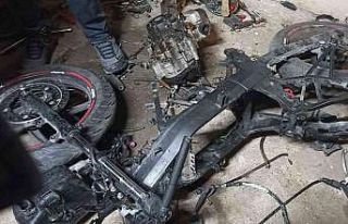 Sultanbeyli’de park halindeki aracı kundaklayan...