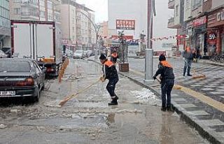 Sungurlu Belediyesi’nden kar mesaisi