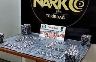 Şüpheli araçtan 5 bin adet hap ele geçirildi:...