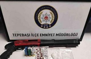 Şüpheli şahıslara yönelik operasyonda uyuşturucu...