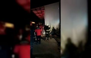 Süpürge imalathanesinde korkutan yangın