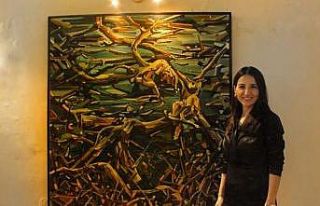 Tarihi hamamdaki resim sergisi büyük ilgi gördü