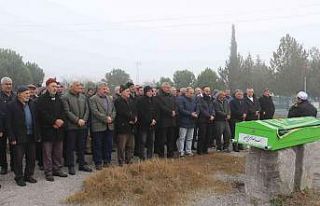 Taşova’da ölü bulunan kayıp yaşlı kadın defnedildi