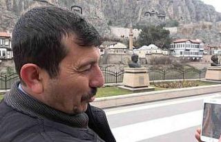 Tıkınan su borusundan 6 metrelik kök çıktı,...