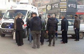 Tıra çarpan otomobilin sürücüsü yaralandı