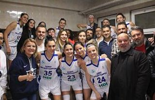 Türkiye Kadınlar Basketbol Ligi: İzmit Belediyespor:...