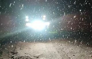 Uludağ’da yoğun karda mahsur kalan aile böyle...