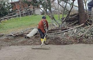 Ünye’de beton yol çalışmaları devam ediyor