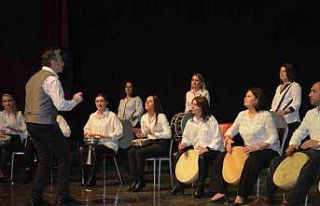 Uşaklı öğretmenlerden unutulmaz gece