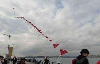 Üsküdar’da "225 metrelik Türk bayraklı...
