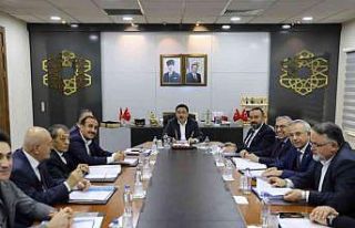 Vali Çiçek, “Ülkemizde sanayici ve iş adamları...