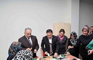Vali Çiçek ve Başkan Yalçın deri tezgahında