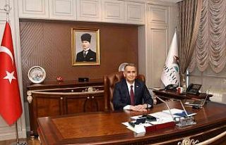 Vali Çuhadar, Çalışan Gazeteciler Gününü kutladı