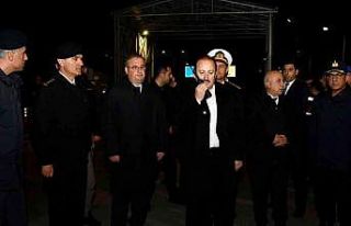 Vali Pehlivan nöbetteki memurların yeni yılını...