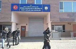Van’da 2 organizatör tutuklandı