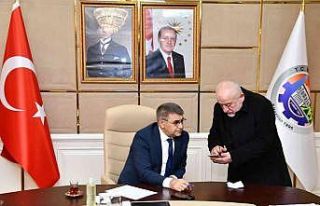 Vatandaşlar halk gününde sorunlarına çözüm...