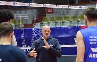 Voleybolda İzmir derbisi