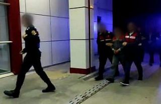 Yaşlı kadını gece maske takıp gasp ettiler, JASAT’a...