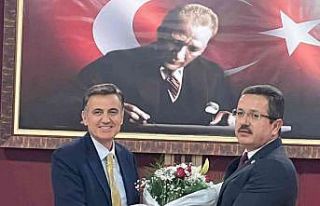 YSK’ya seçilen üyeler yemin ederek göreve başladı