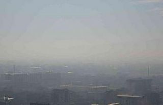 Yüksekova’da yoğun sis: görüş mesafesi 10 metreye...