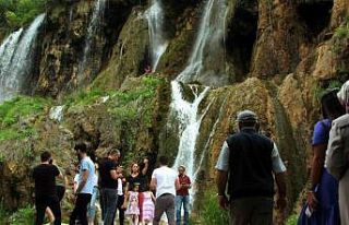 Yurt içinde 19 milyon 156 bin kişi seyahate çıktı