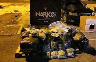 116 kilo uyuşturucu Kayseri’ye sokulamadan ele...